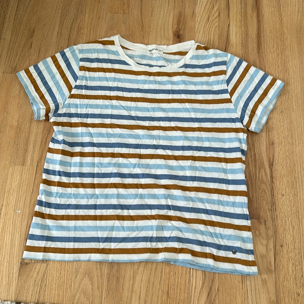 striped t shirt